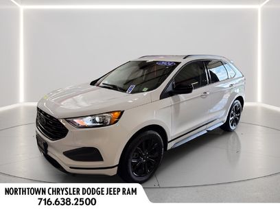 Used 2024 Ford Edge SE w/ Black Appearance Package