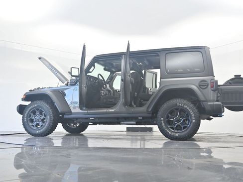 Used 2023 Jeep Wrangler Unlimited w/ Cold Weather Group AWD/4WD image 38