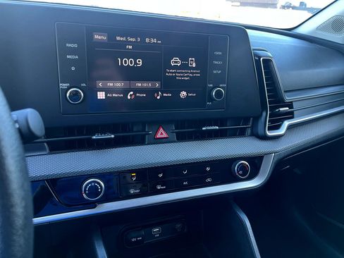 Used 2024 Kia Sportage LX image 15