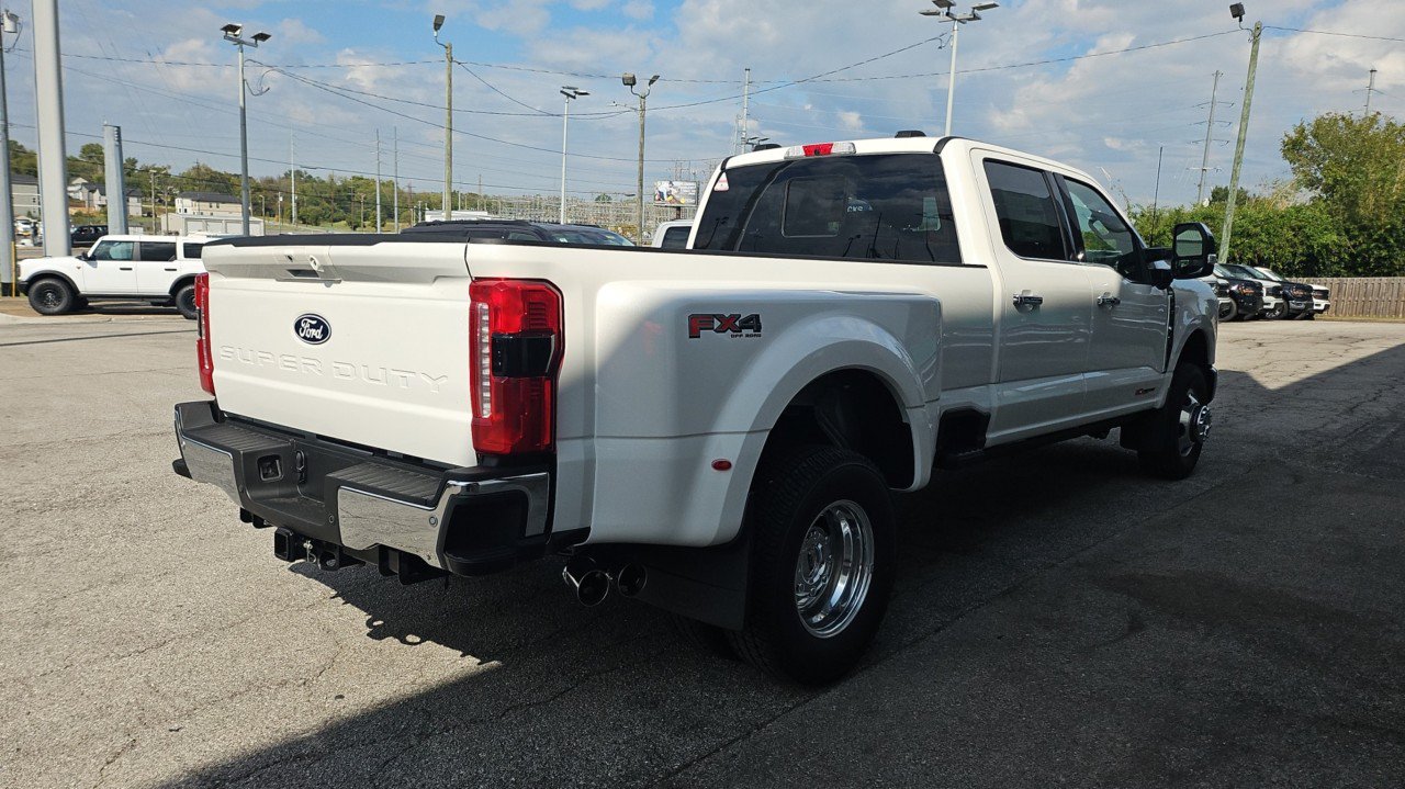 New 2027 Ford F350 Lariat w/ Lariat Ultimate Package AWD/4WD image 5