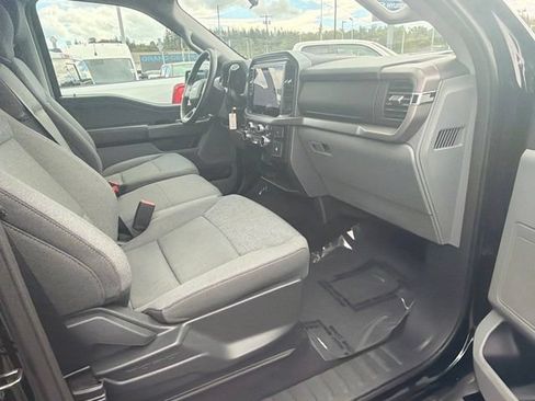 Used 2025 Ford F150 XLT w/ Equipment Group 301A Standard AWD/4WD image 9