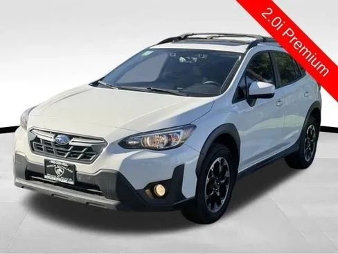 Used 2022 Subaru Crosstrek 2.0i Premium w/ Moonroof Package AWD/4WD image 3