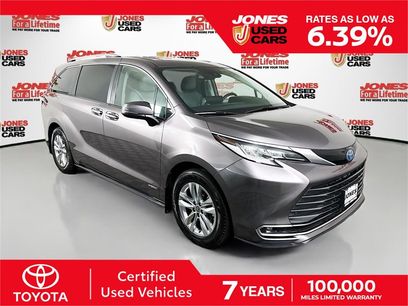 Certified 2021 Toyota Sienna Limited