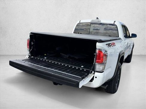 Certified 2020 Toyota Tacoma TRD Off-Road w/ TRD Premium Off Road Package AWD/4WD image 7