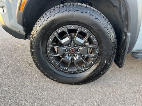 Used 2023 Nissan Frontier PRO-4X w/ Pro-4X Premium Package image 32