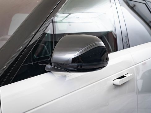 Used 2023 Land Rover Range Rover Sport SE Dynamic image 16