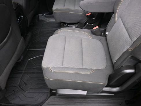 Used 2020 Chevrolet Traverse LT FWD image 22