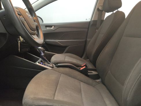 Used 2020 Hyundai Accent SE FWD image 17