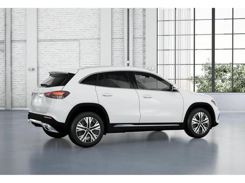 Certified 2026 Mercedes-Benz GLA 250 4MATIC image 19
