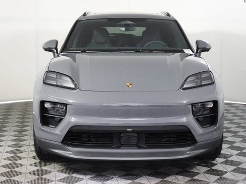 Used 2025 Porsche Macan Electric image 10