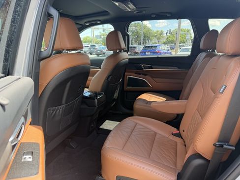 Used 2024 Kia Telluride EX X-Line AWD/4WD image 4