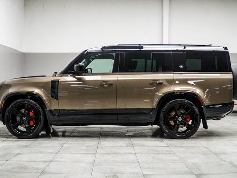 Used 2024 Land Rover Defender 130 X AWD/4WD image 9