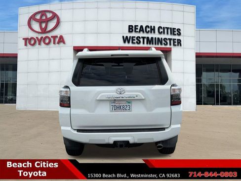 Used 2014 Toyota 4Runner SR5 RWD image 10