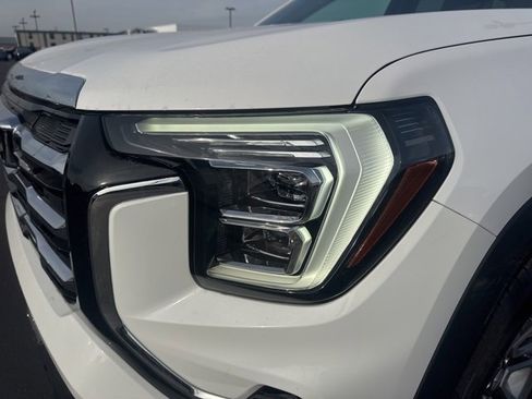 Used 2025 GMC Terrain Elevation image 21