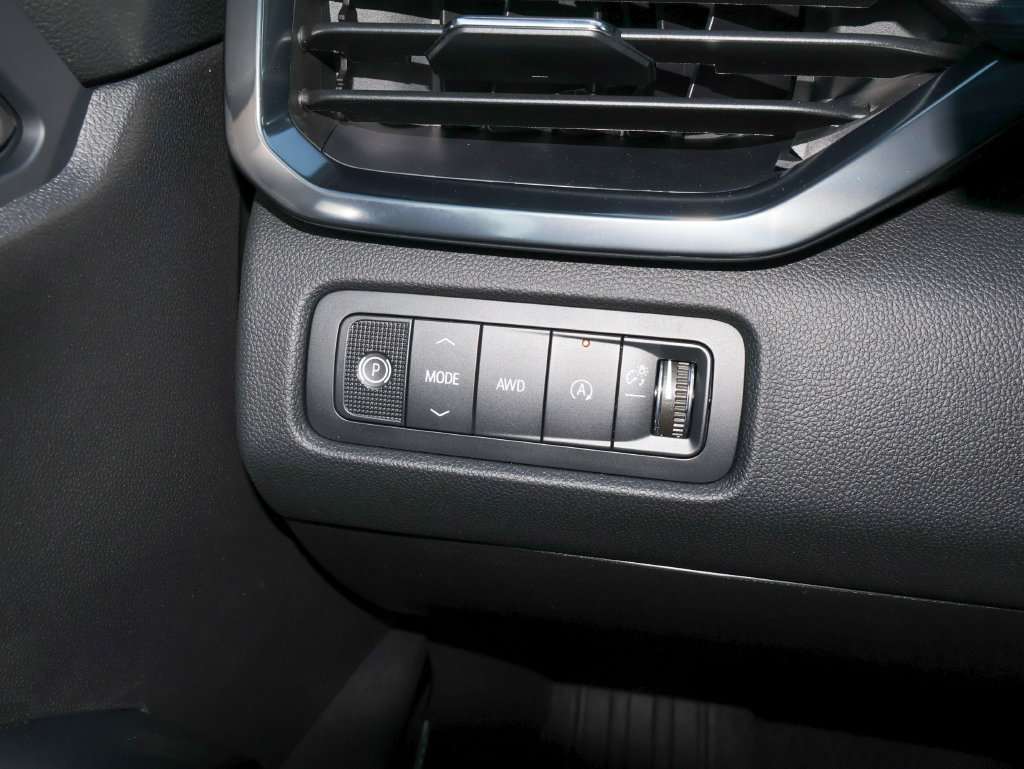 New 2027 GMC Acadia AT4 w/ Luxury Package AWD/4WD image 29