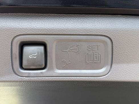 Used 2024 Ford Expedition Platinum RWD image 41