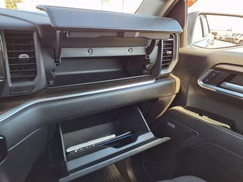 Used 2023 Chevrolet Silverado 1500 RST w/ Convenience Package II AWD/4WD image 33