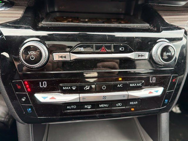 Used 2021 Ford Explorer Limited w/ Equipment Group 301A AWD/4WD image 25