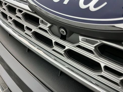 Used 2022 Ford Explorer Limited AWD/4WD image 10