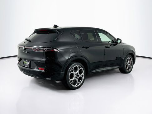 Used 2025 Alfa Romeo Tonale w/ Premium Package AWD/4WD image 9