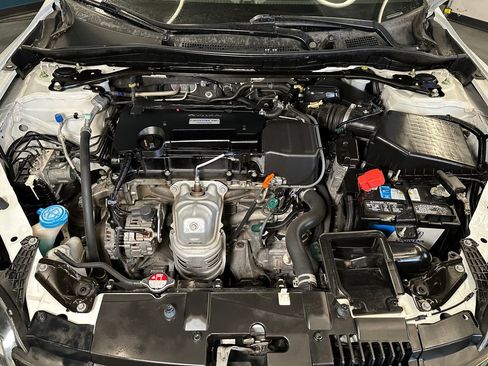 Used 2017 Honda Accord EX-L image 24