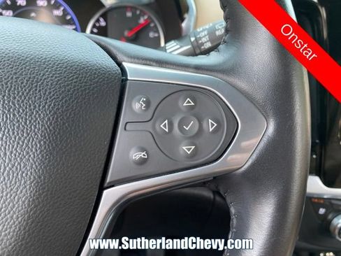 Used 2022 Chevrolet Traverse Premier AWD/4WD image 25