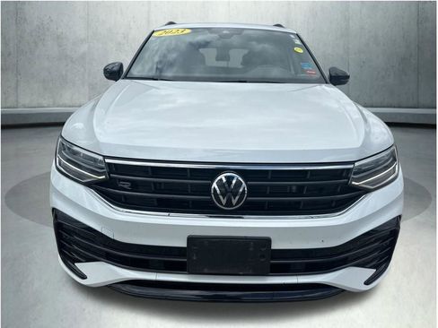 Used 2023 Volkswagen Tiguan SE R-Line AWD/4WD image 5