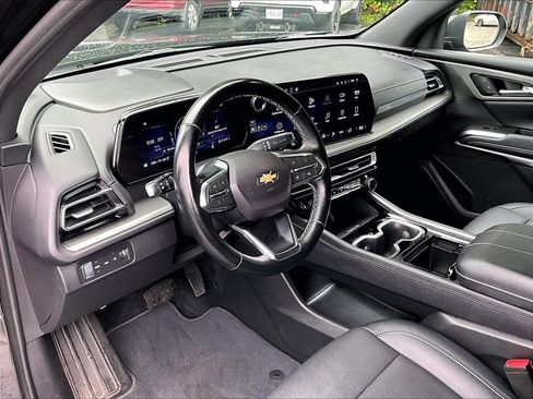 Used 2024 Chevrolet Traverse LT AWD/4WD image 8