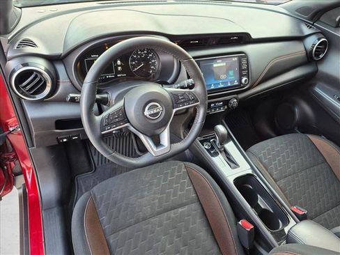 Used 2023 Nissan Kicks SR FWD image 10