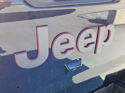 New 2026 Jeep Gladiator Rubicon w/ Steel Power Dome Hood Package AWD/4WD image 26