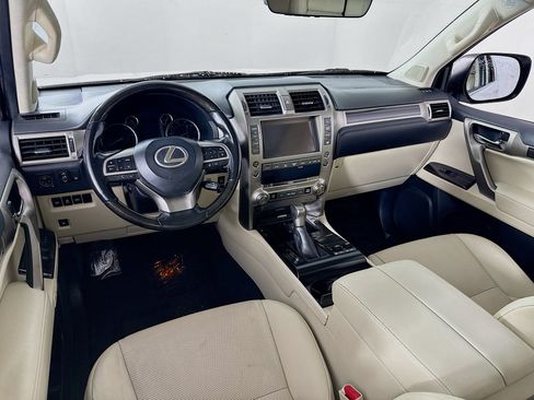 Used 2020 Lexus GX 460 Premium w/ Premium Package AWD/4WD image 19