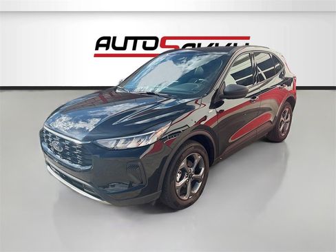 Used 2025 Ford Escape ST-Line image 3
