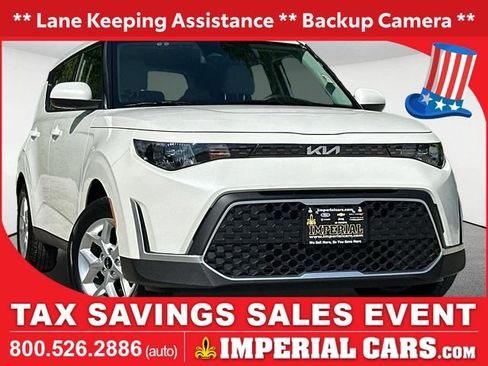 Used 2025 Kia Soul LX FWD image 1