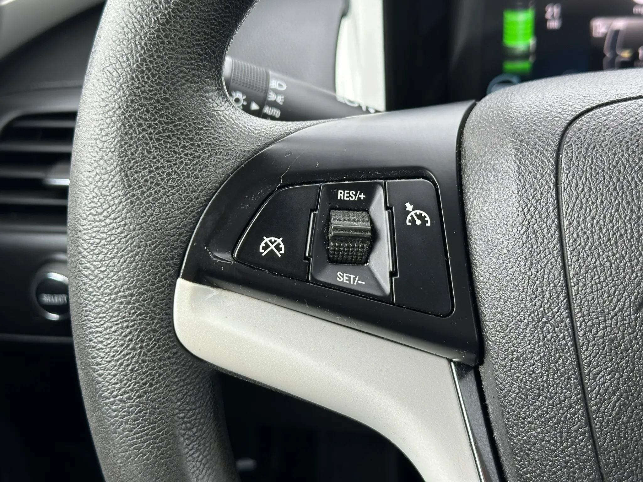 Used 2013 Chevrolet Volt FWD image 45