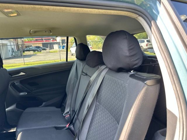 Used 2019 Volkswagen Tiguan S FWD image 15