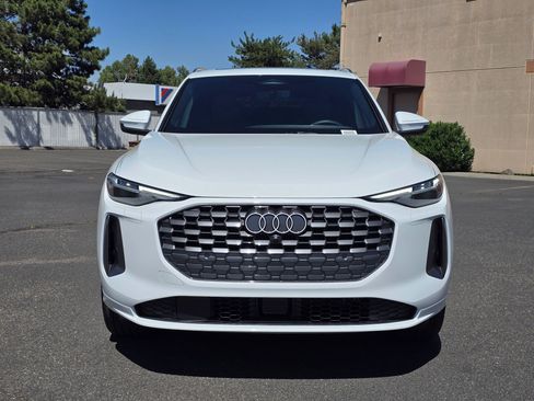 Certified 2025 Audi Q5 Premium w/ Premium Plus AWD/4WD image 6