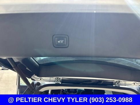 Used 2018 Chevrolet Traverse LT FWD image 22