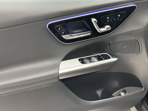 New 2026 Mercedes-Benz GLC 300 image 10