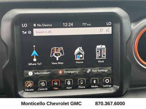 Used 2023 Jeep Gladiator Mojave w/ Cold Weather Group AWD/4WD image 17