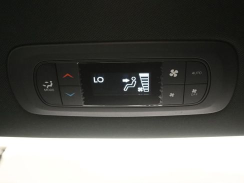 Used 2026 Chrysler Voyager LX FWD image 23
