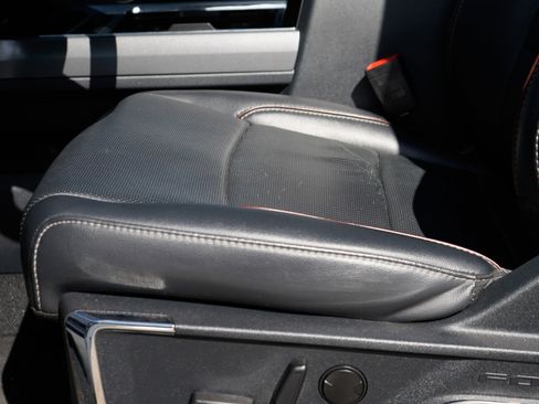 Used 2024 Ford F250 Lariat image 19