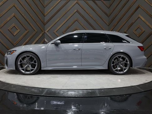 Used 2025 Audi RS 6 performance w/ Blue RS Design Package Plus image 3