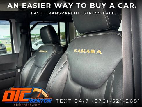 Used 2015 Jeep Wrangler Unlimited Sahara w/ Dual Top Group AWD/4WD image 8
