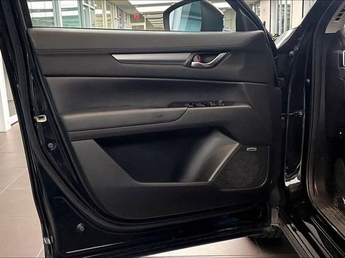 Used 2020 MAZDA CX-5 Touring image 22