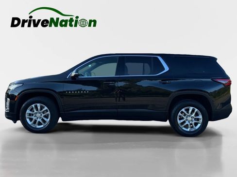 Used 2022 Chevrolet Traverse LS FWD image 8