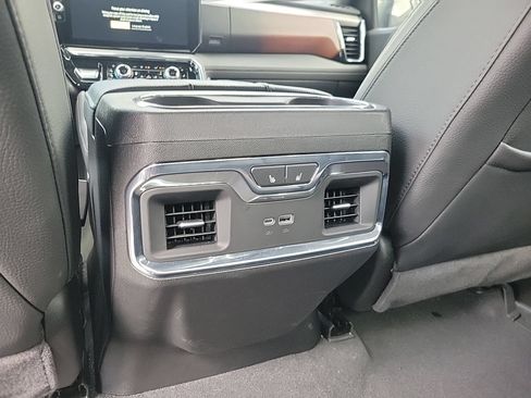 Used 2026 GMC Sierra 1500 Denali AWD/4WD image 17