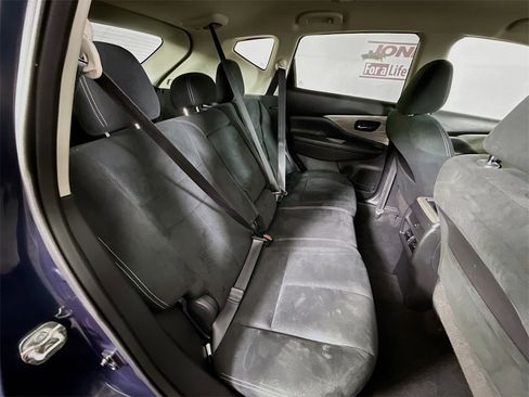 Used 2017 Nissan Murano SV image 28
