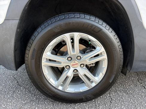 Used 2022 GMC Terrain SLE w/ Driver Convenience Package FWD image 26
