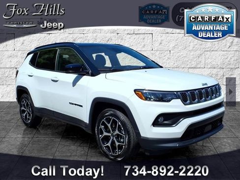 Used 2025 Jeep Compass Limited AWD/4WD image 1