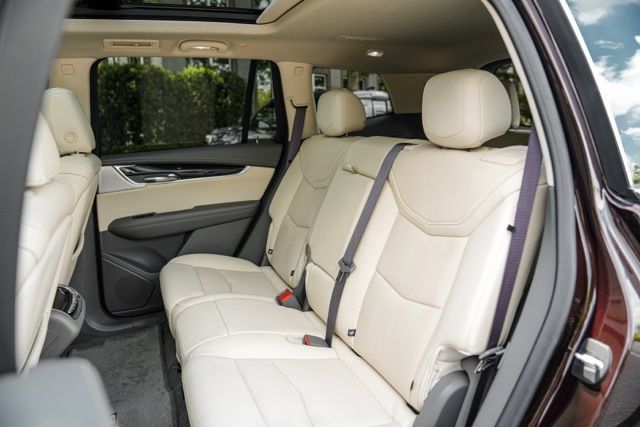 Used 2020 Cadillac XT6 Premium Luxury AWD/4WD image 44